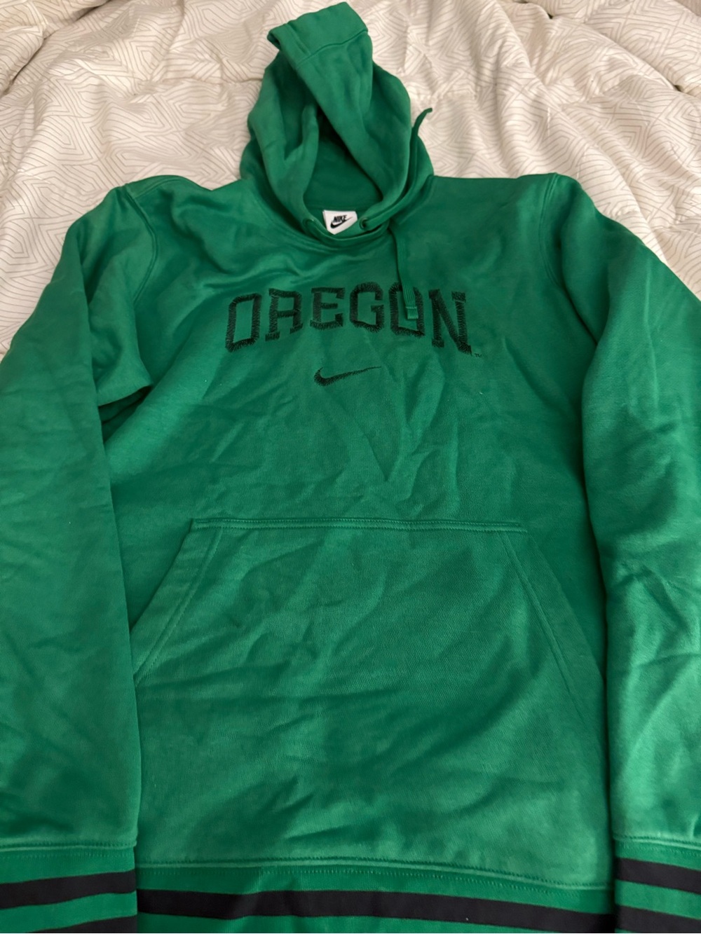 Nike Men's V-Neck Sweater in Green with Black Accents